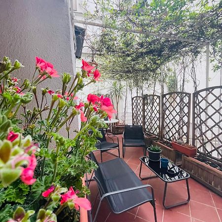 Re Gallo Luxury Apartment Plebiscito In Via Chiaia Napoli Esterno foto