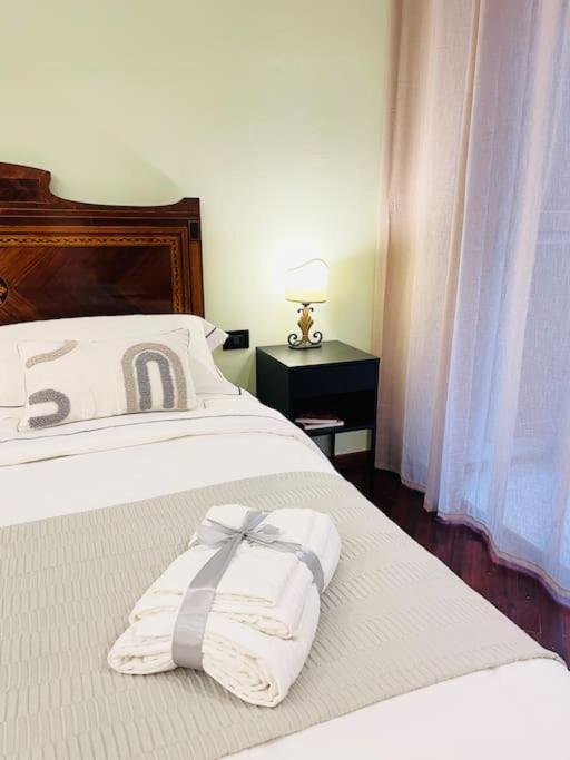 Re Gallo Luxury Apartment Plebiscito In Via Chiaia Napoli Esterno foto